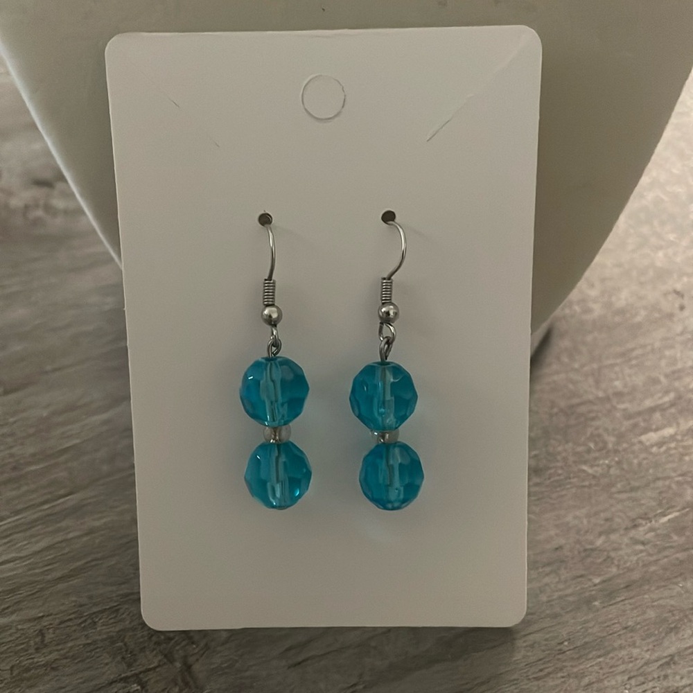 Blue crystal dangle earrings